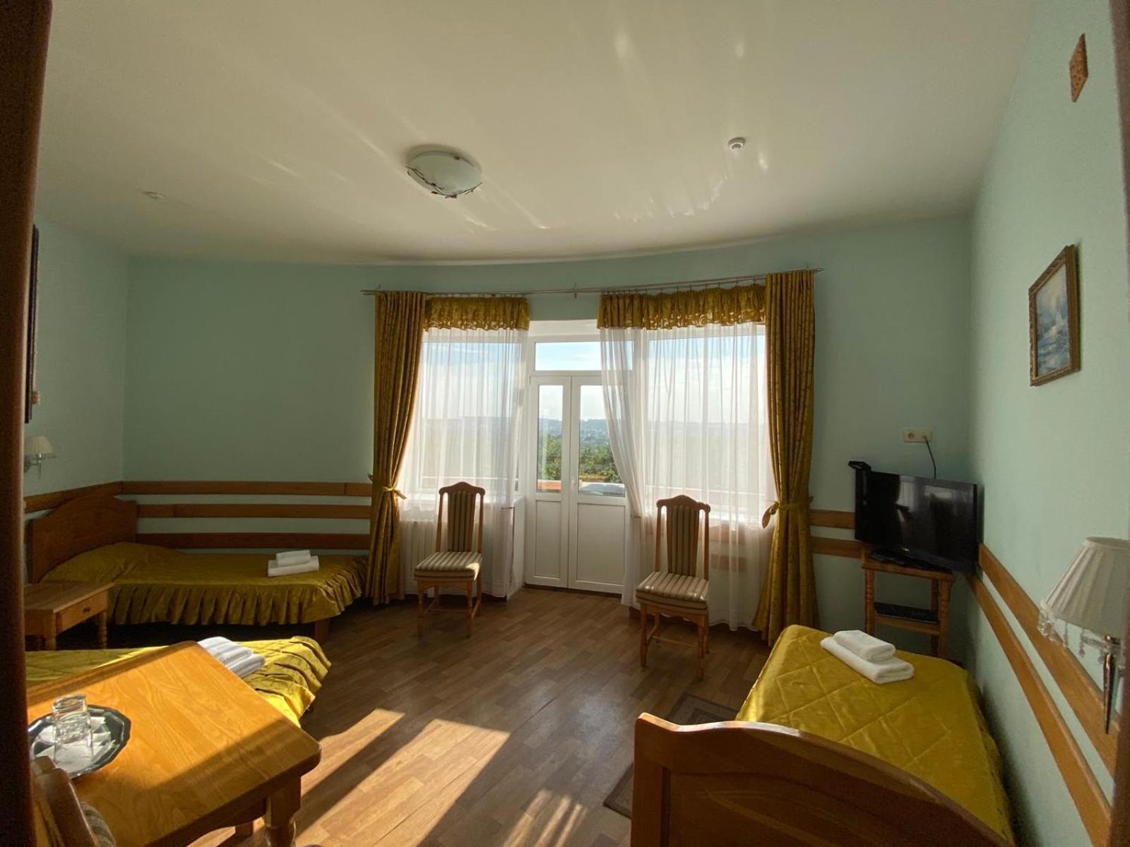 Tisa Hotel Petropavlovskaya Borshchagovka Esterno foto