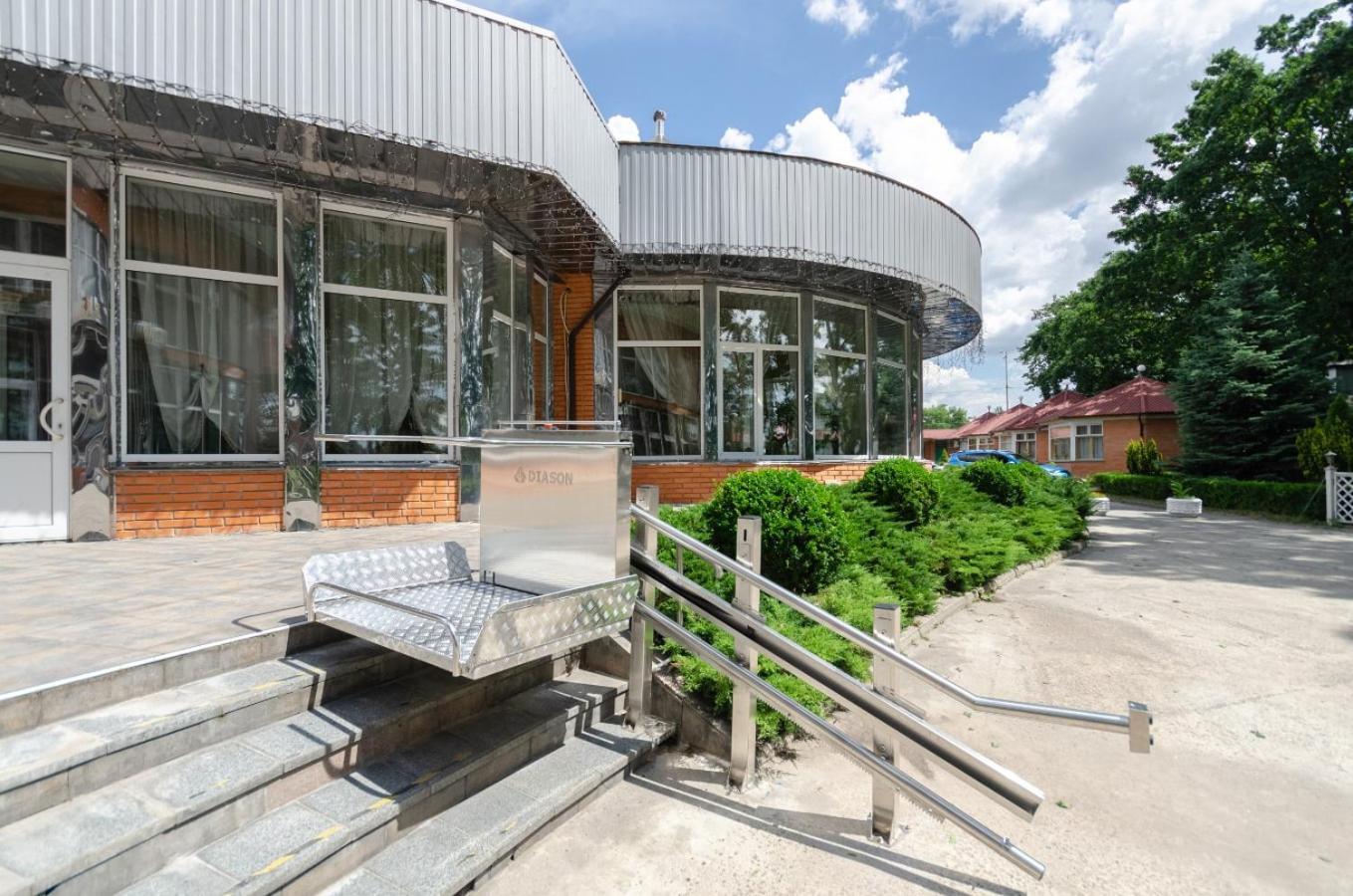 Tisa Hotel Petropavlovskaya Borshchagovka Esterno foto